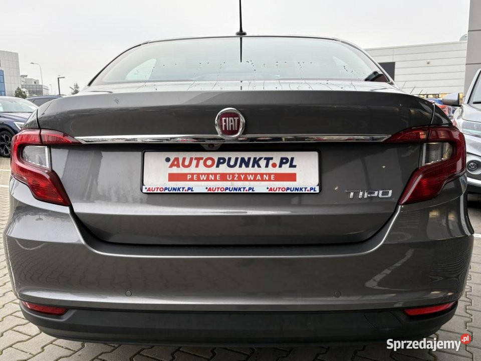FIAT Tipo 2016r Salon Rok produkcji 2016 Samochody osobowe Warszawa