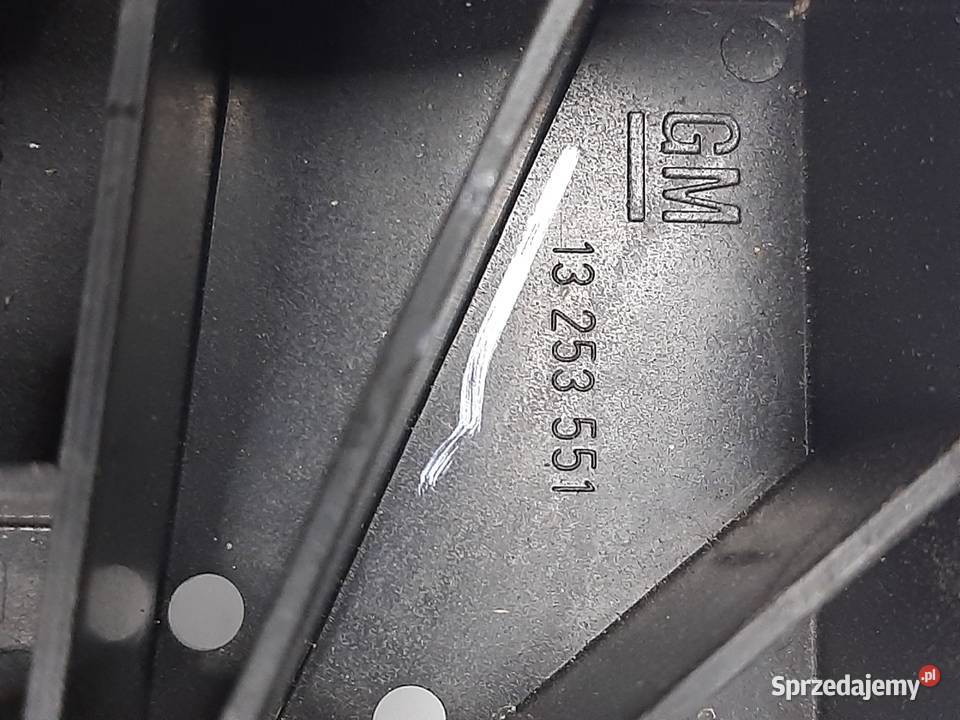 Opel Insignia A obudowa skrzynki bezpieczników Ksawerów