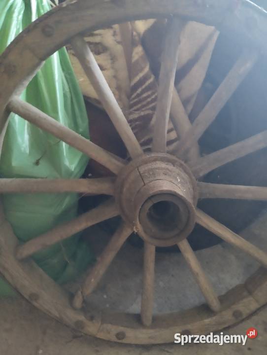 Sprzedam koło drewniane stare Radomsko