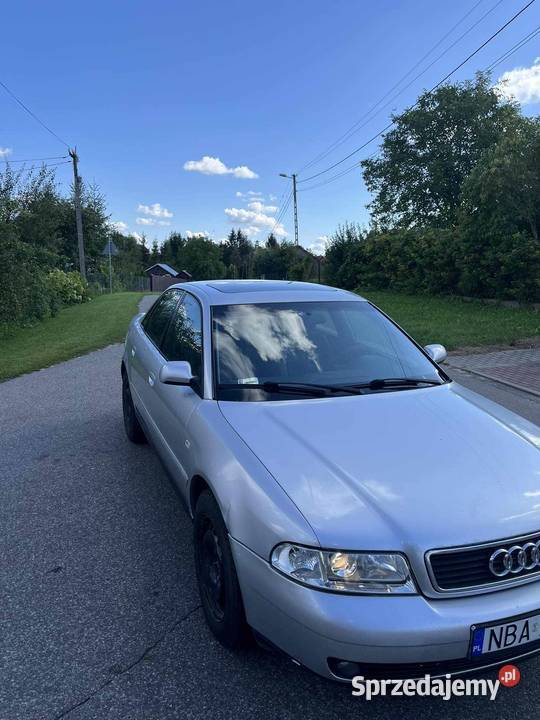 Audi a4 b5 16 benzyna nieuszkodzony Audi