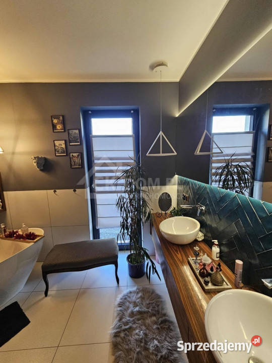 Nowoczesny dom z basenem Jędrzejów DO NEGOCJACJI świętokrzyskie sprzedam