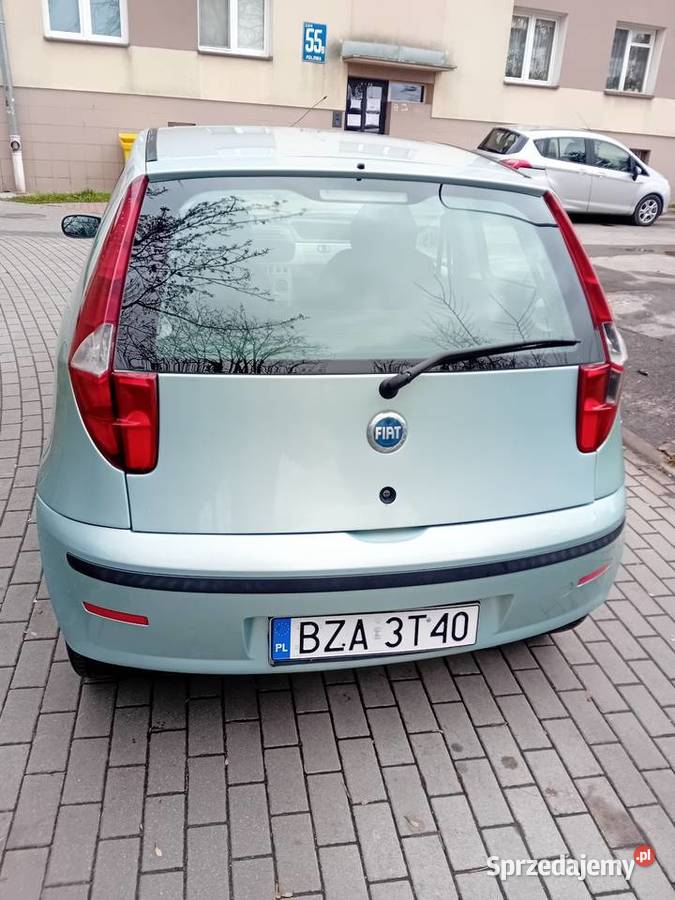 Sprzedam Fiat punto 2004r 14 benzyna Rok produkcji 2004 Łomża