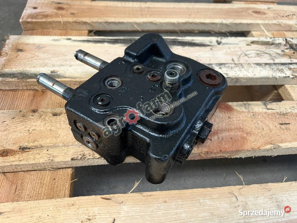 Zawór Case MX240 MX270 sprzedam