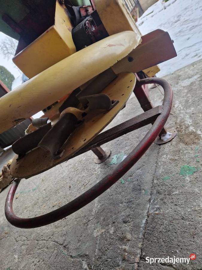 Rozsiewacz Motyl N031M nieuszkodzony