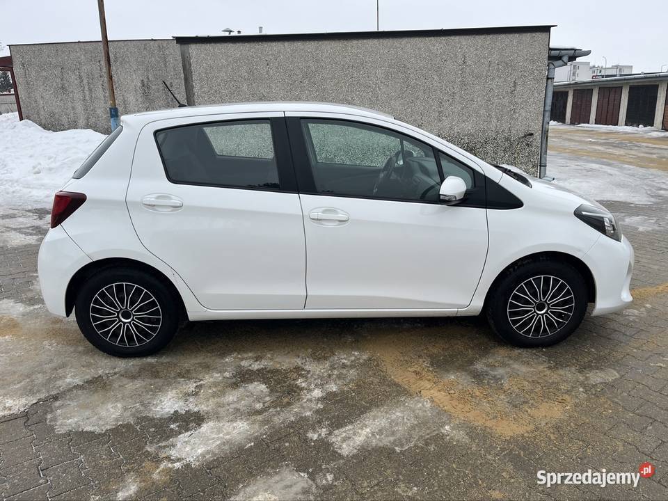 Toyota Yaris 10 benzyna salon Polska 5 drzwi Świdnik