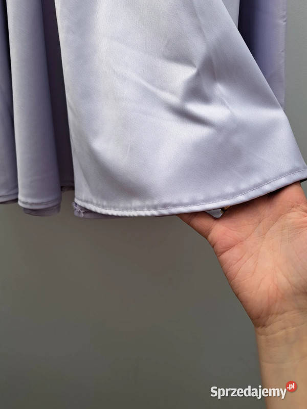 Urocza rozkloszowana spódnica w kolorze pomorskie Trąbki Wielkie