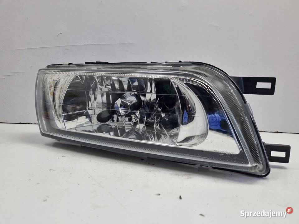 Nissan Almera N15 LIFT PRZEDNIA LAMPA PRAWA Janów