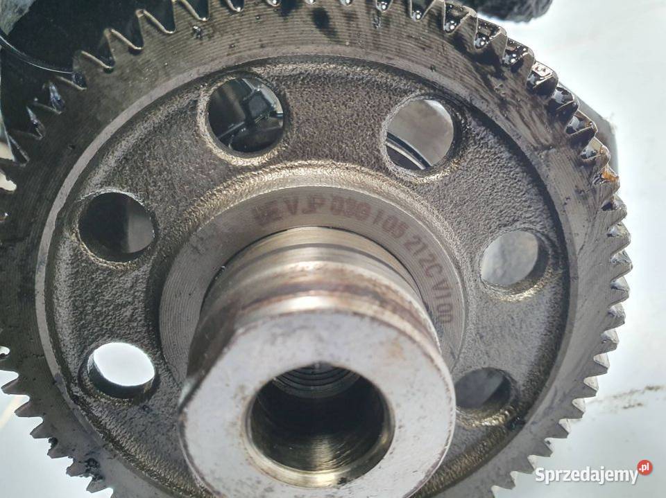WAŁ KORBOWY AUDI A4 B8 03G105212C sprzedam