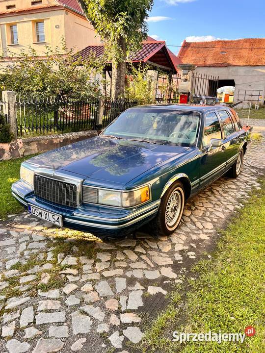 Lincoln town car 46 nieuszkodzony dolnośląskie Strzegom sprzedam