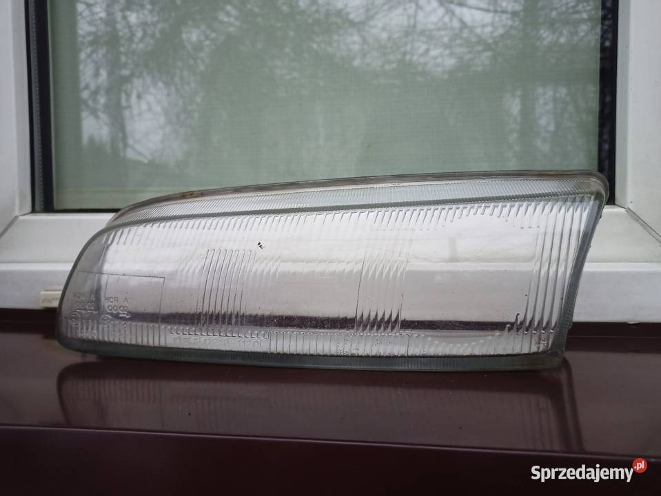 Mazda 626 GE IV klosz reflektora lampy przedniej łódzkie Sieradz sprzedam