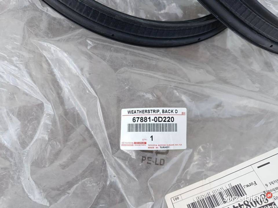 TOYOTA YARIS III USZCZELKA KLAPY TYŁ NOWA