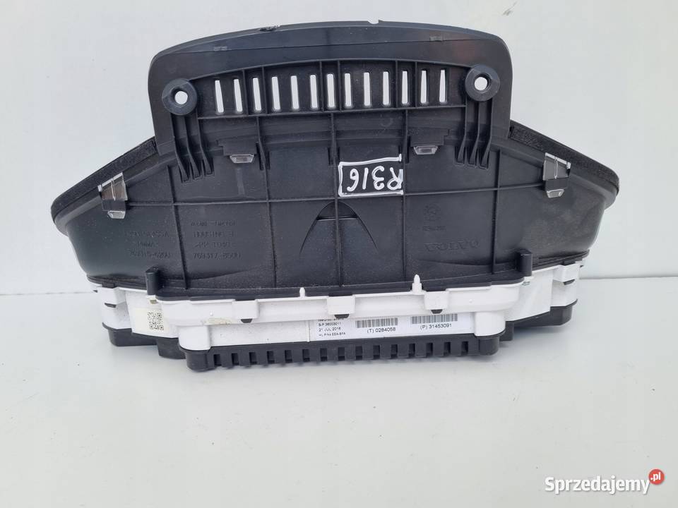 Volvo XC60 I LIFT diesel LICZNIK ZEGARY TFT