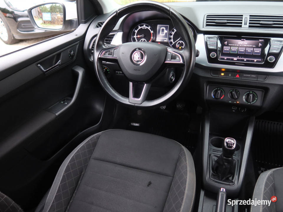 Skoda Fabia 10 TSI biały Katowice