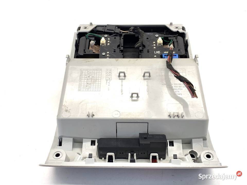 LAMPA SUFITOWA VW GOLF VII 5G0868837 Hatchback