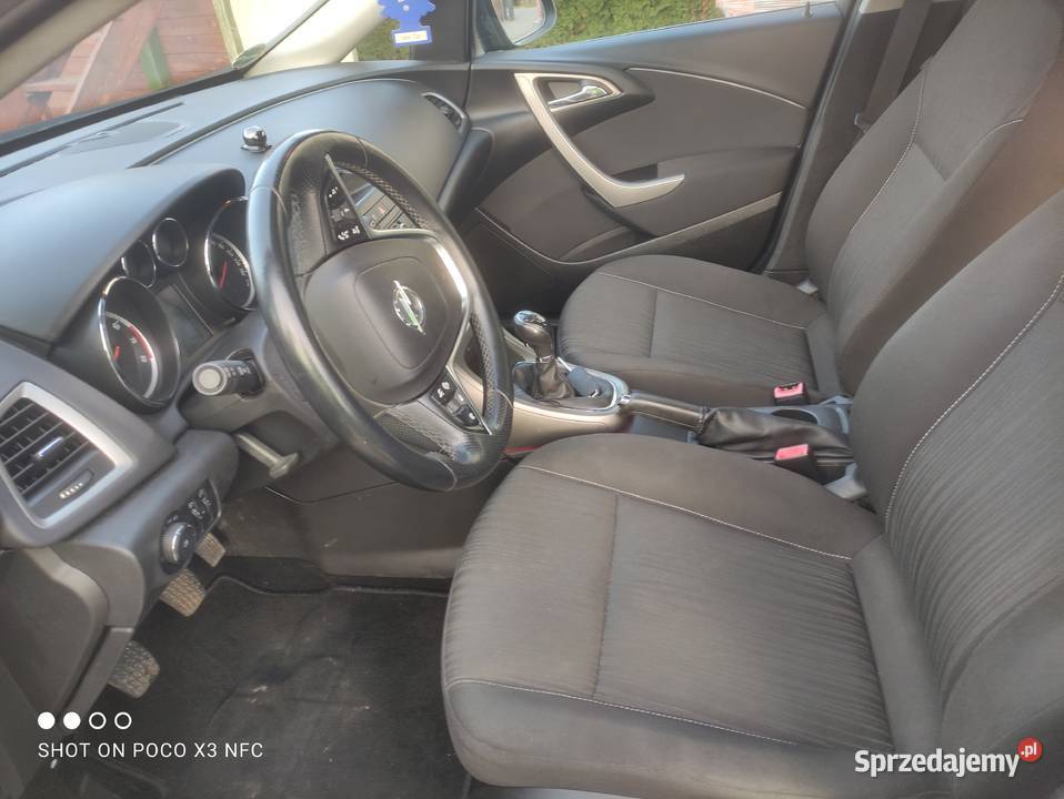 OPEL ASTRA J 2010 r 16 benz isofix podkarpackie