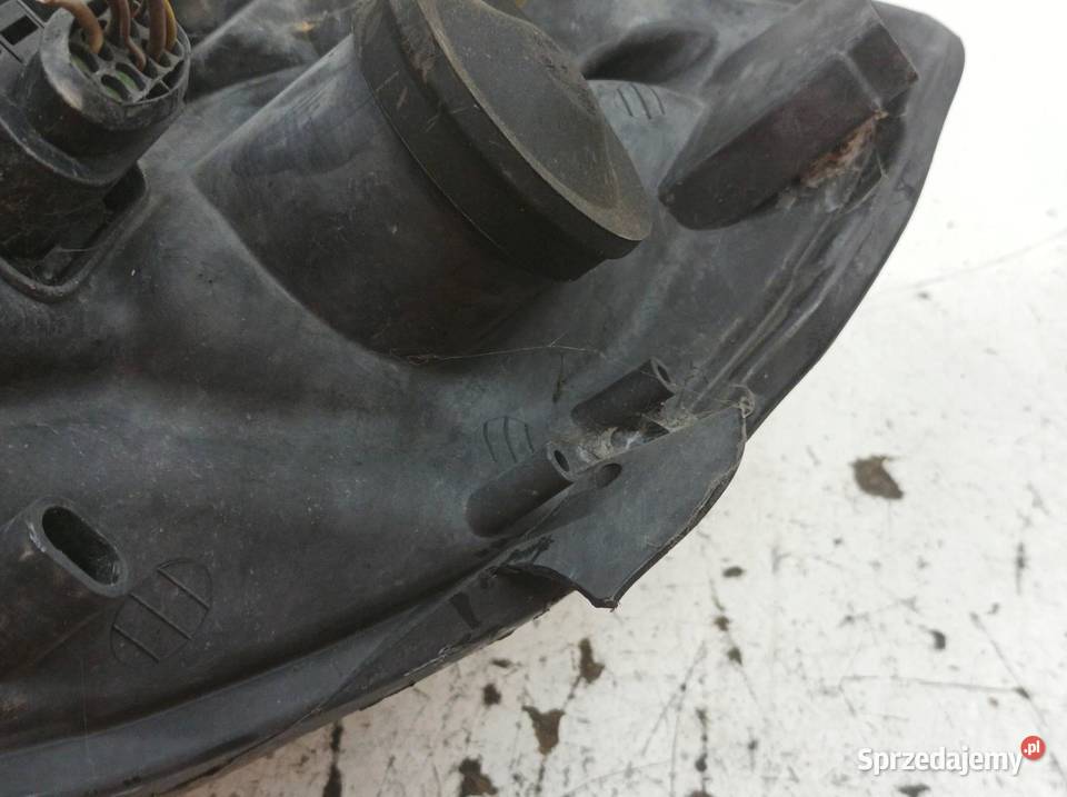 LAMPA PRZÓD PRAWA EU USZK Skoda Roomster I 2006