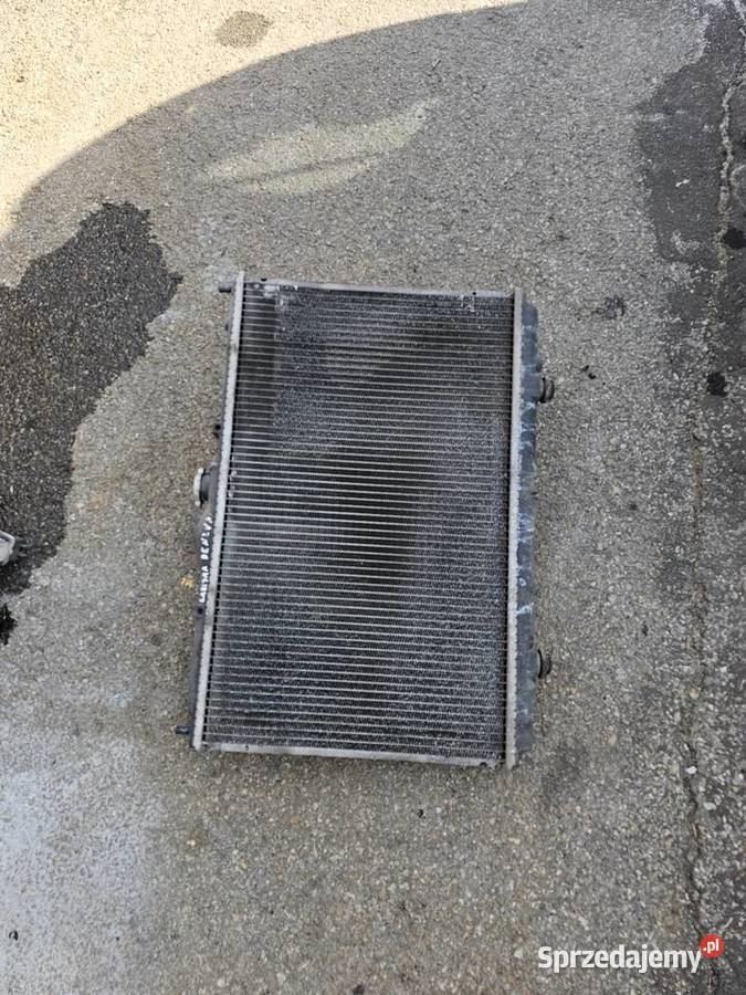 Chłodnica wody Mitsubishi Carisma osobowe mazowieckie Łagów