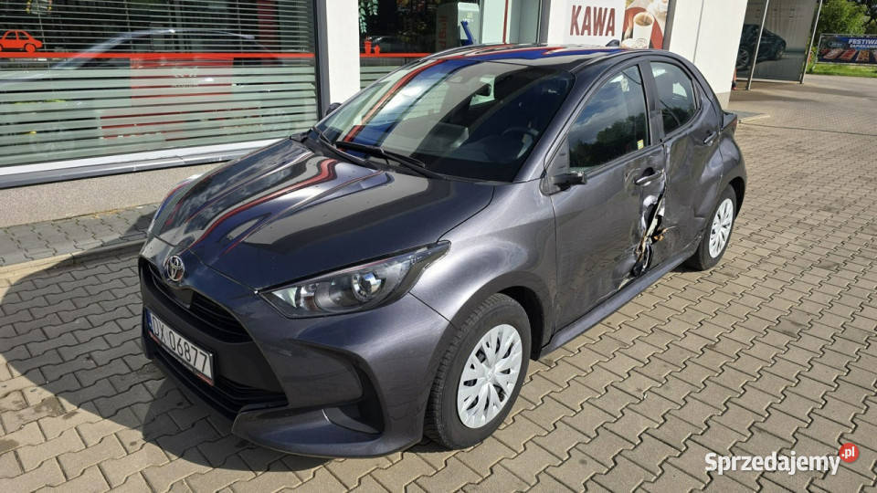 Toyota Yaris 15 B Asystent Pasa Tempomat Salon F