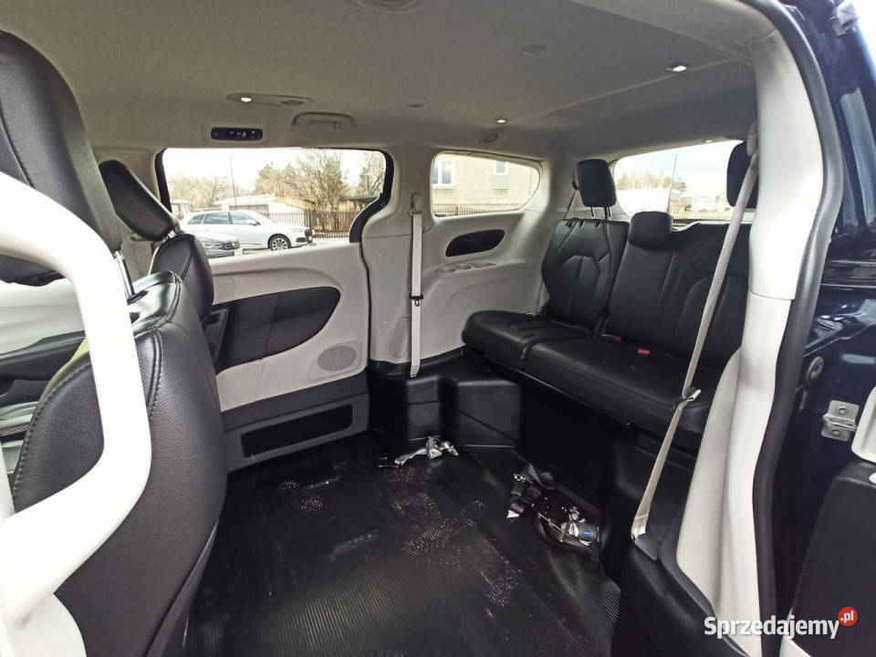 Chrysler Pacifica niepełnosprawnych PNEUMATYKA granatowy Rzeszów sprzedam