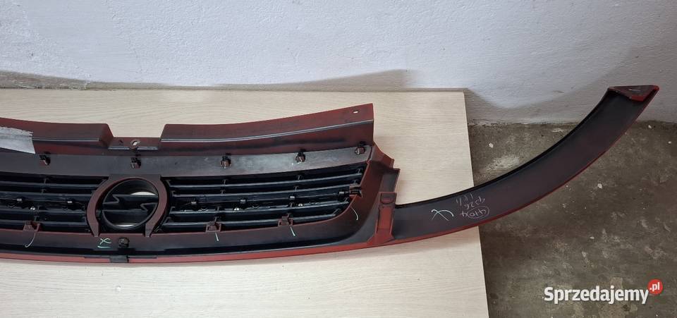 Atrapa Grill Opel Vivaro Sandomierz