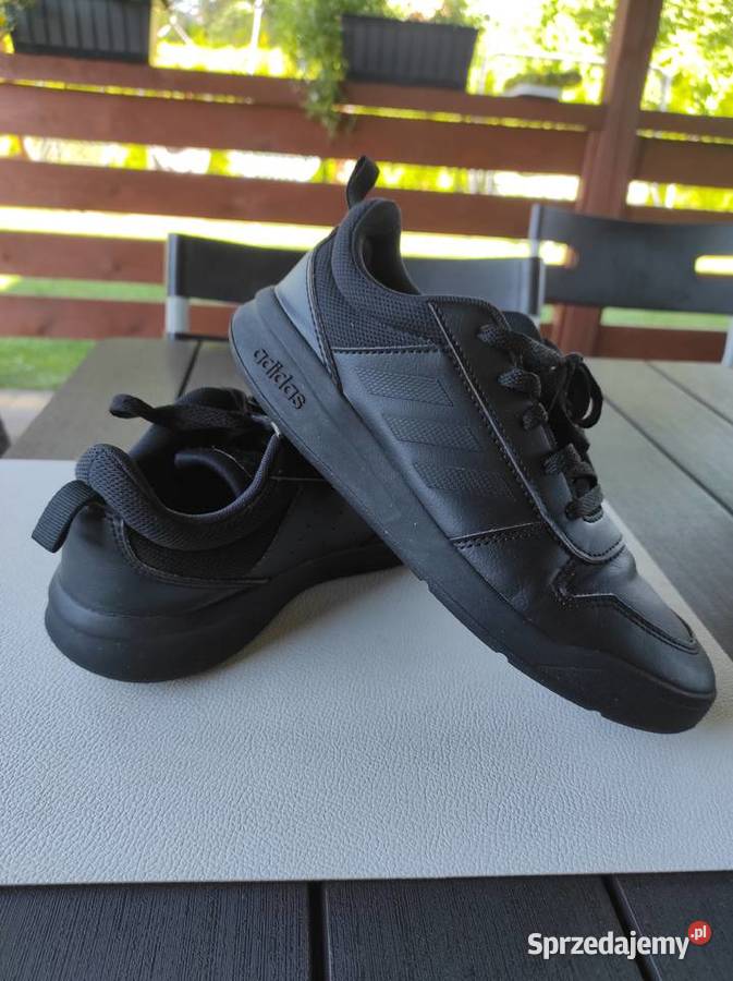 Obuwie sportowe mazowieckie Strachówka