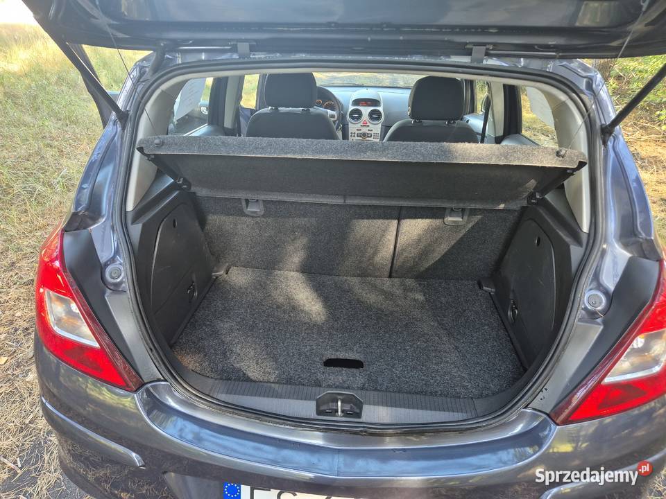 Opel Corsa 12 benzyna Fajny stan Nowy olej I