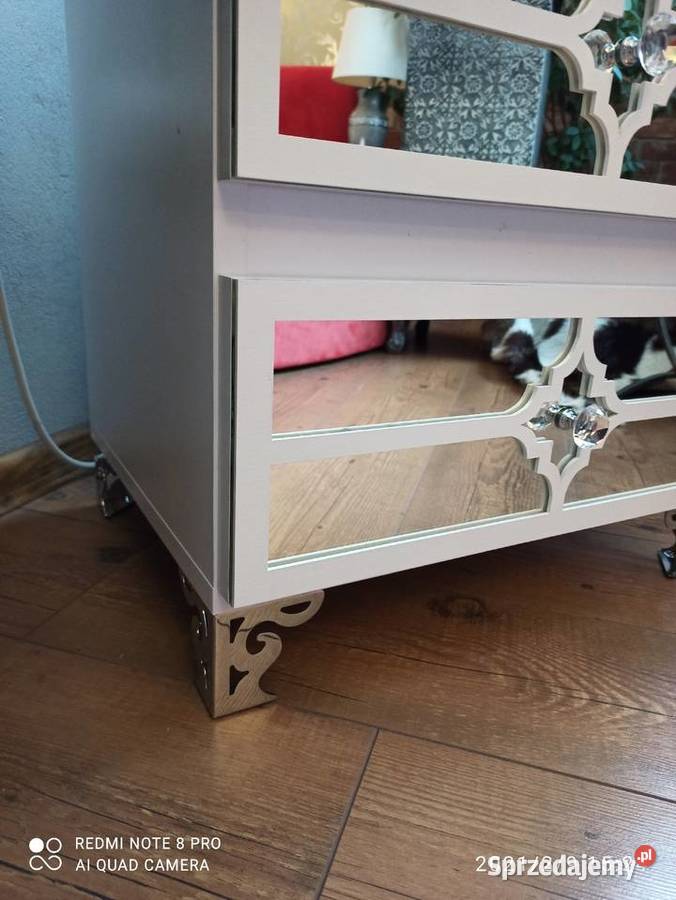 Komoda lustrzana biała glamour 4 szuflady małopolskie Nowy Sącz