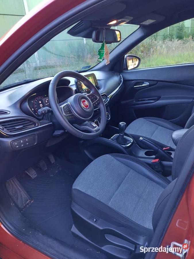 FIAT TIPO CROSS 10 T3 Rok produkcji 2021 małopolskie Myślenice