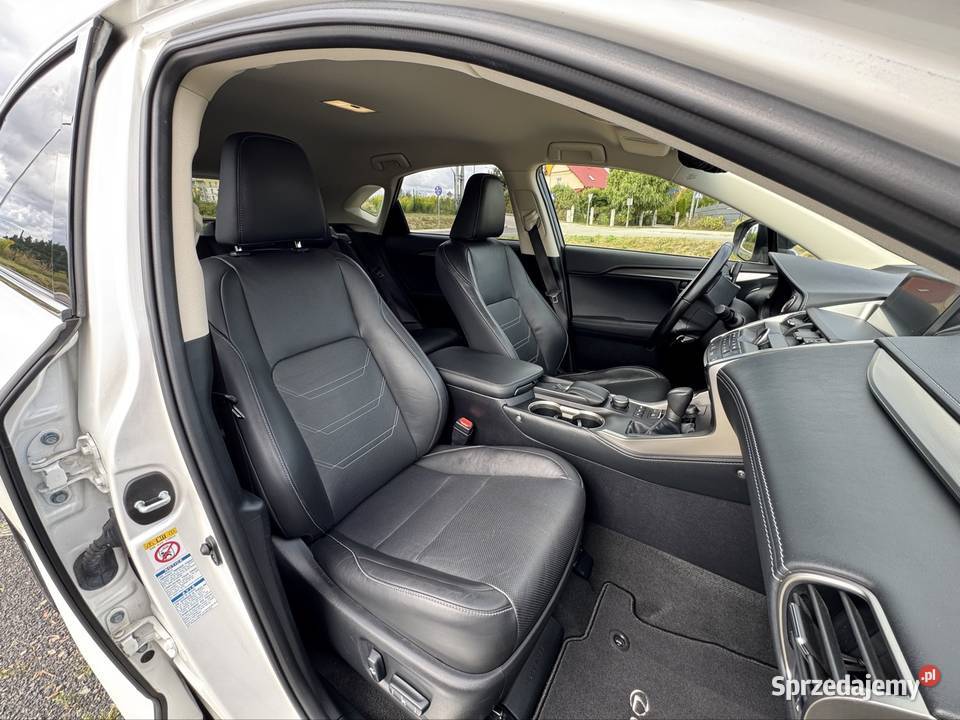 LEXUS NX200t Brodnica