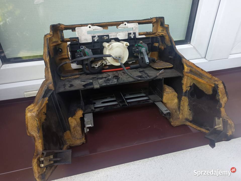 Mercedes 190 W201 konsola środkowa panel łódzkie Sieradz sprzedam