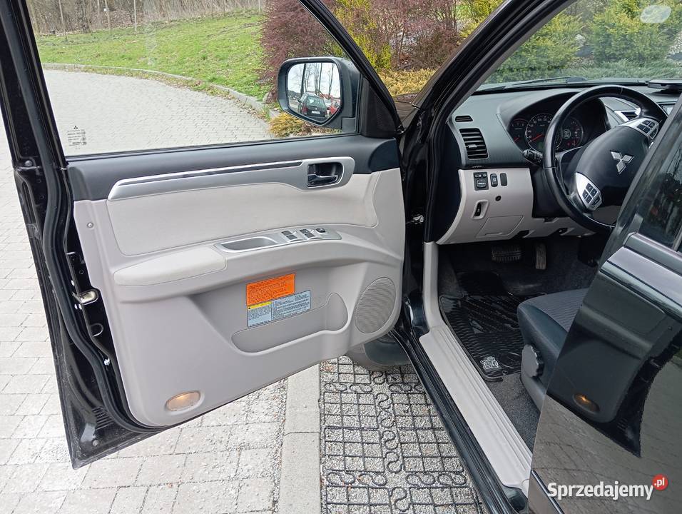 Mitsubishi Pajero Sport II prywatny pakiet chrom śląskie Ruda Śląska