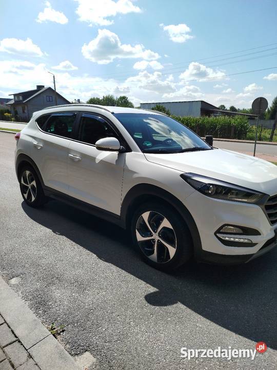 Hyundai Tucson biały Sienno