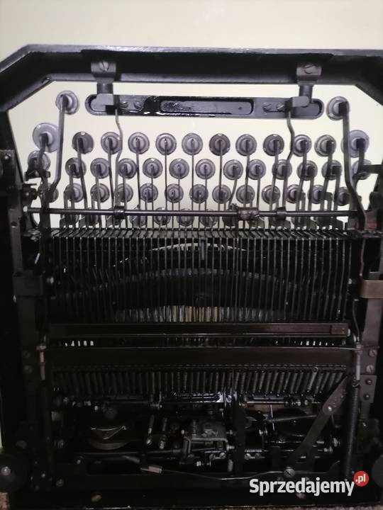 Stara maszyna do pisania z lat 40 tych sprzedam