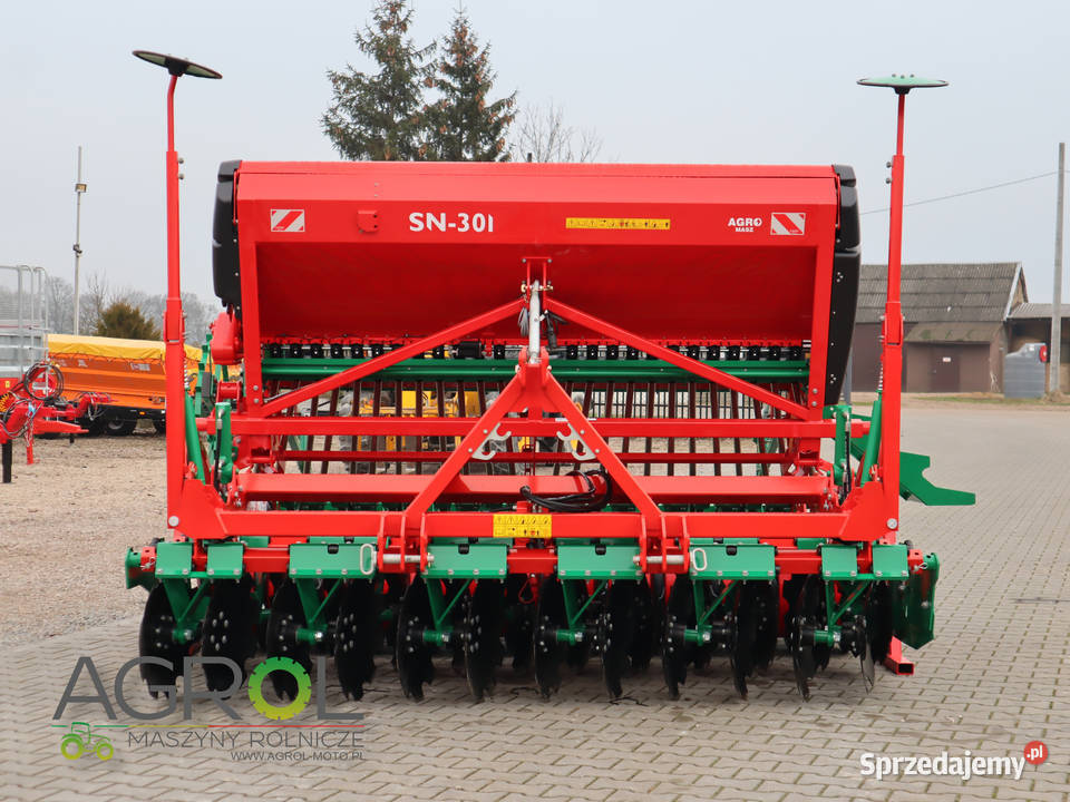Siewnik zestaw nabudowany SN301 Agro masz brona Wróblewo