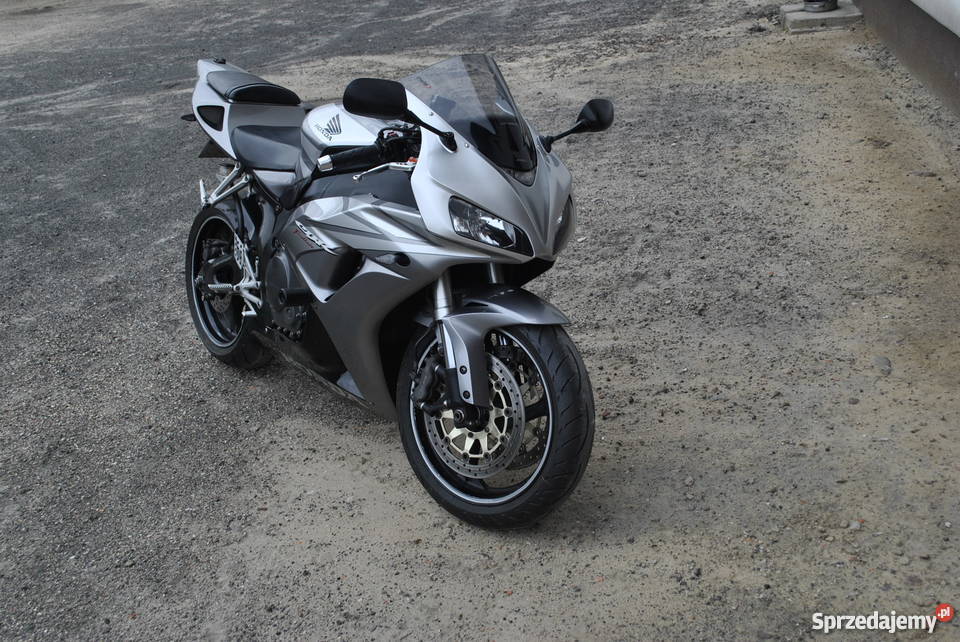 Honda cbr 1000rr lift sc57b Lubraniec