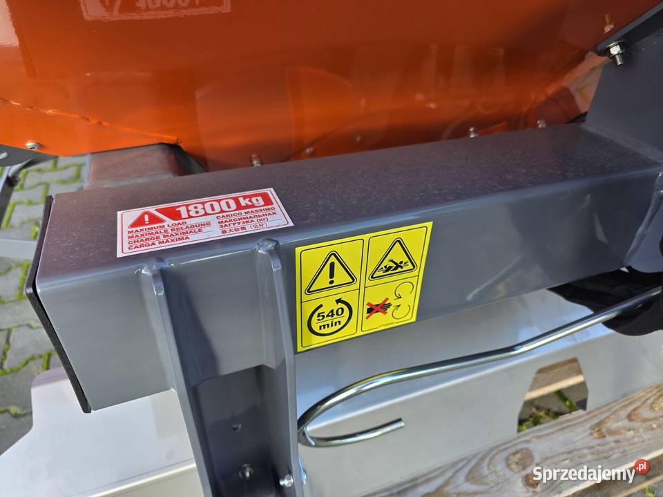 Rozsiewacz nawozów dwutarczowy Włoski AGREX Rozsiewacze nawozów Rawa Mazowiecka