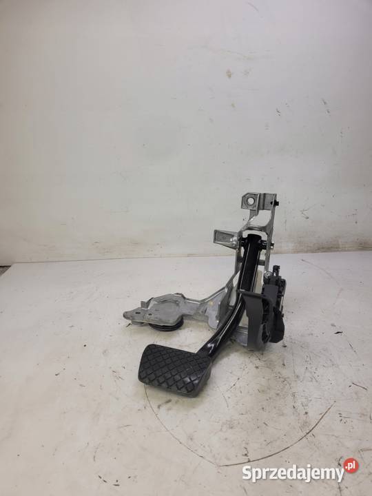 PEDAŁY STELAŻ PEDAŁÓW AUDI A4 B9 A5 8W 8W1723117 osobowe Przystajń