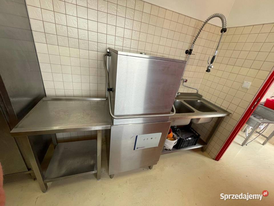 Zmywarka kapturowa z wyparzaniem CIĄG ZE ZLEWEM Góra