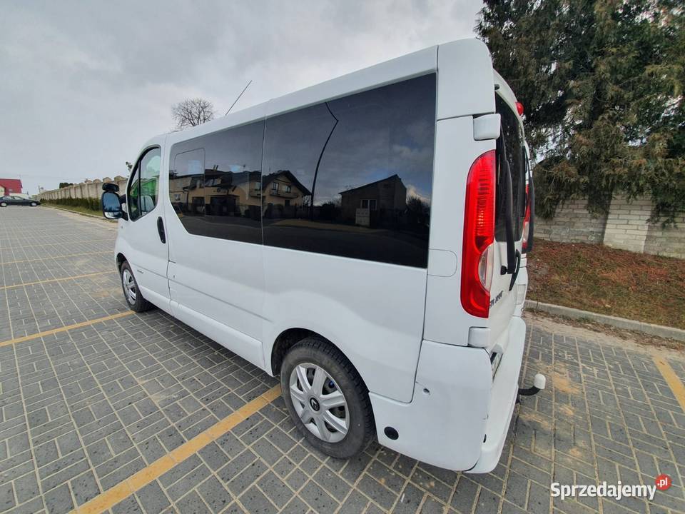 Renault Trafić 20 16v benzyna LPG hak Piaski