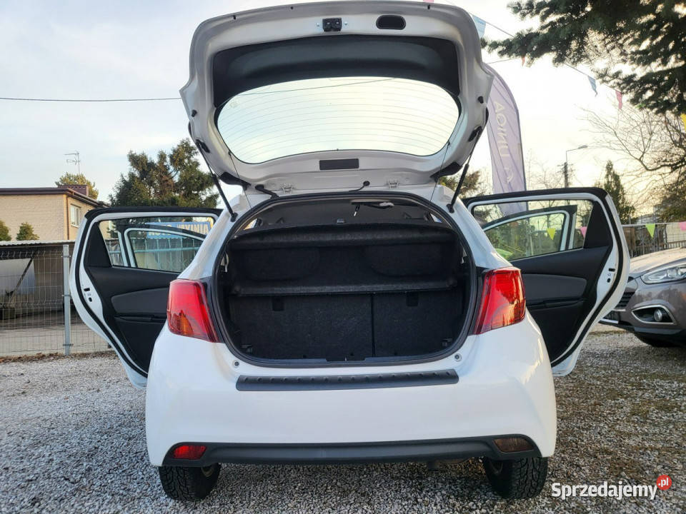 Toyota Yaris 15 Hybrid 100 Org Przebieg 132 I komputer pokładowy Pabianice sprzedam