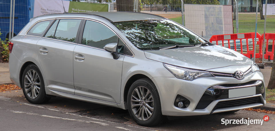 Toyota Avensis, inna rodzinna Toyota