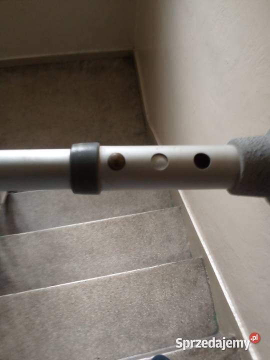 Taboret aluminiowy pod prysznic