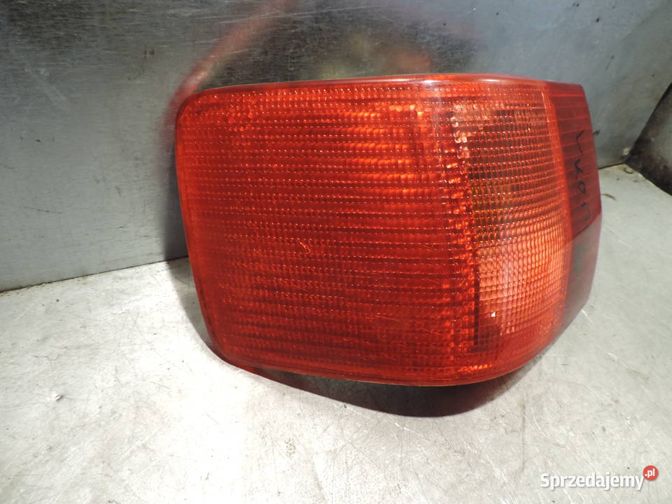 LAMPA LEWY TYŁ AUDI 80 B4 KOMBI osobowe Nowy Sącz sprzedam