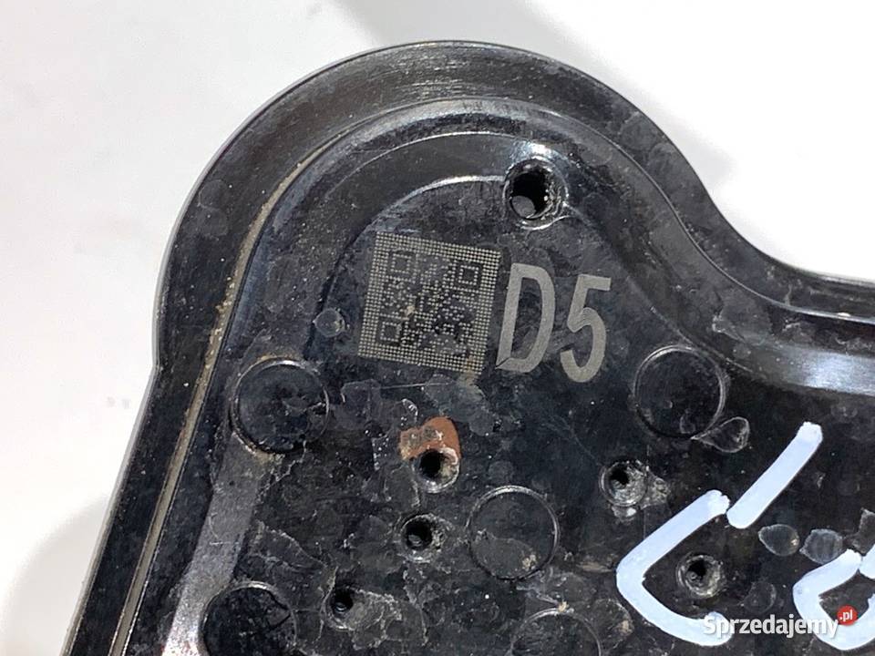 ZAMEK DRZWI PRAWY PRZÓD TOYOTA COROLLA E21