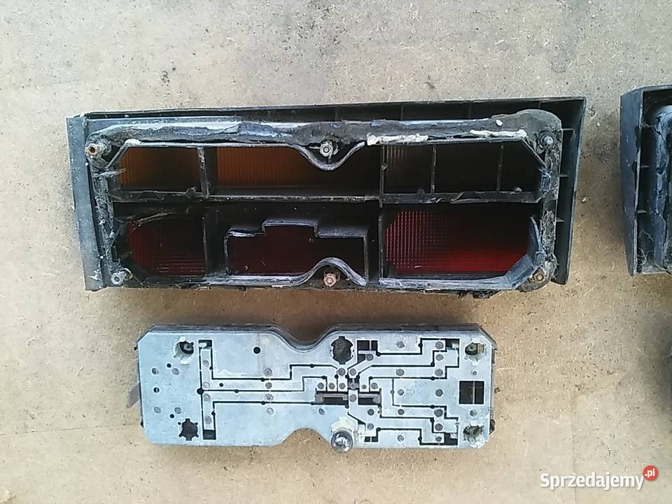 Audi 100 1978 lampy tylnie Kołobrzeg
