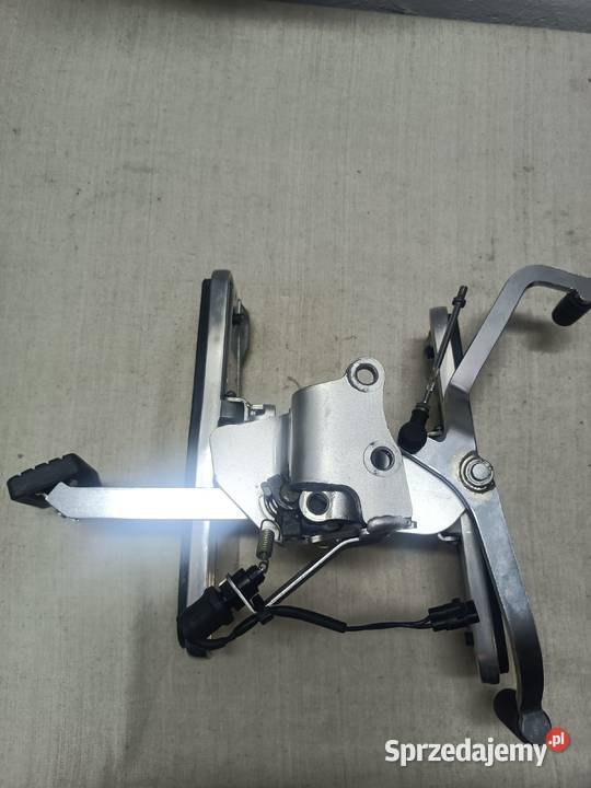 Podesty kierowcy Yamaha XVS 1100 Rogi