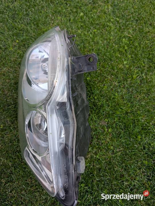 Lampa lewa VW Touran I lift osobowe Żary
