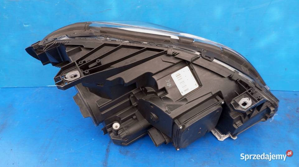 Reflektor Przód strona lewa MercedesBenz B W246 osobowe wielkopolskie Nowy Tomyśl