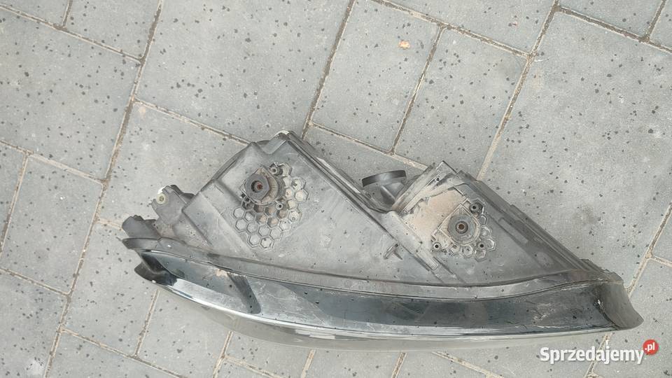 Lampa Caddy IV prawa przednia Czarnków sprzedam