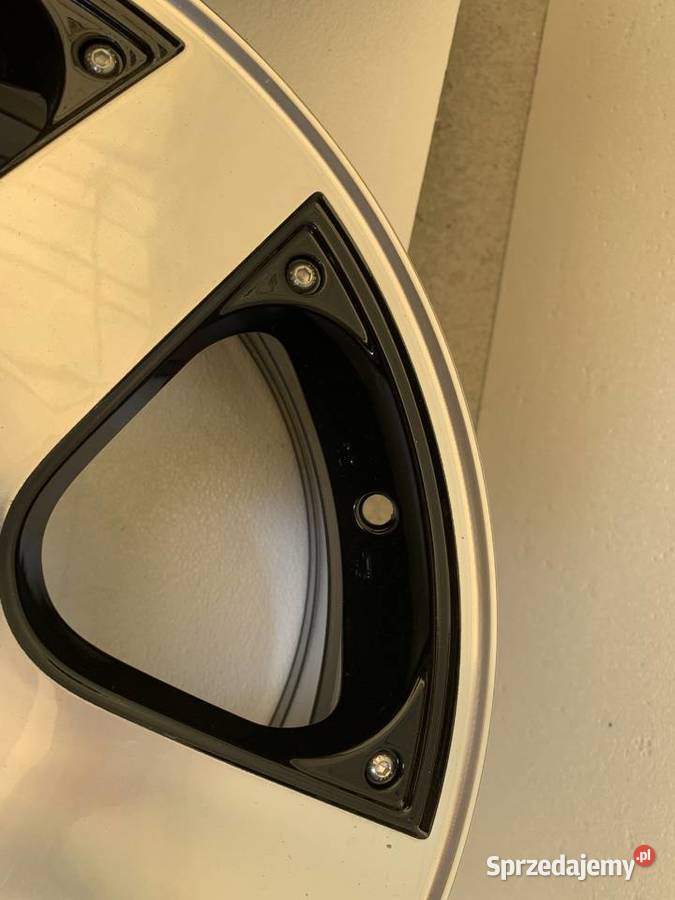 Komplet felg aluminiowych Santa Monica 17 5x100 Kosakowo